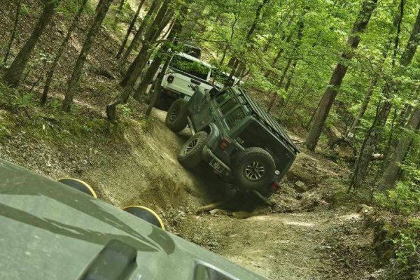 Jeep Wrangler navigating a trail at Hot Springs Off Road Park